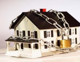 Могут ли приставы арестовать единственное жилье должника?